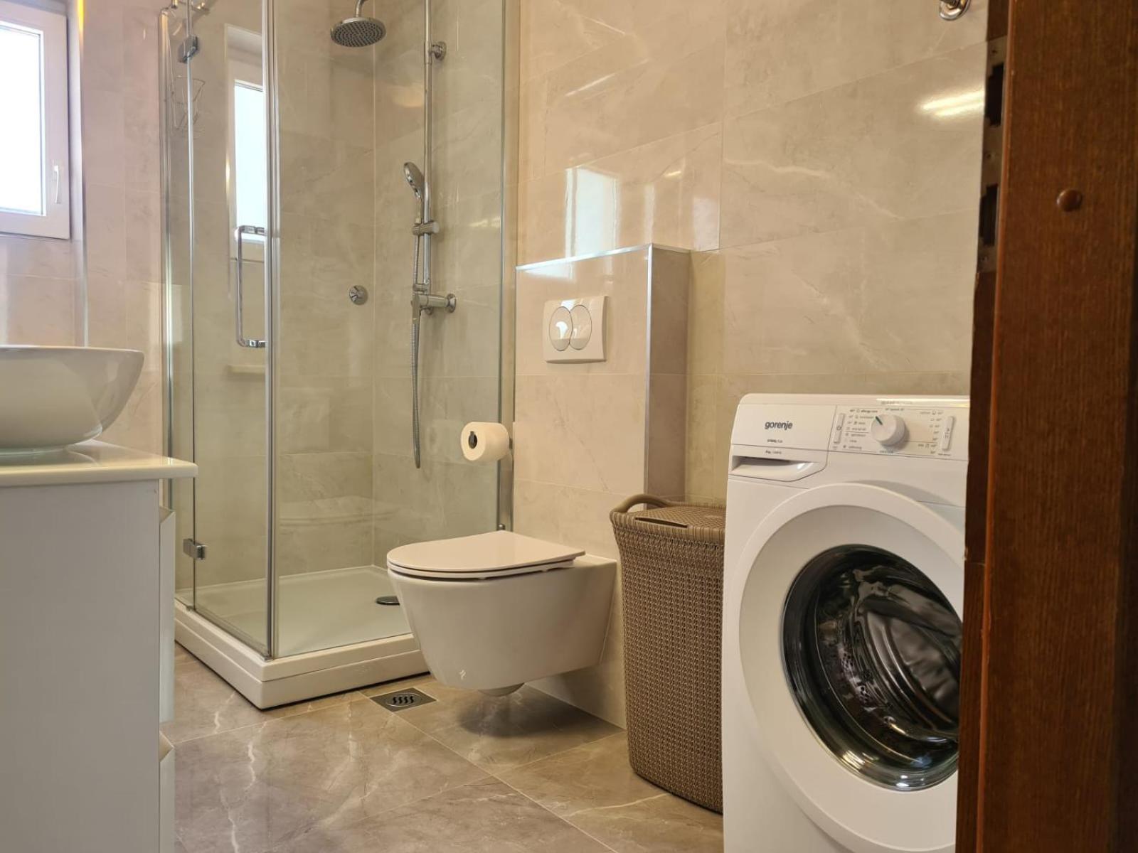 Apartments Jelena Supetar - Four Apartments - A Small House With A Private Yard - Two-Room Apartment With A Sea View - Studio Apartment - Two-Room Apartment With Garden View- Free Parking Exterior photo